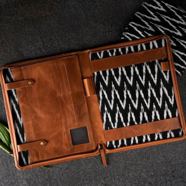 Leather padfolio for man personalized A4 zipper portfolio with logo, handle & strap, Document folder for office, Anniversary Gift for him.